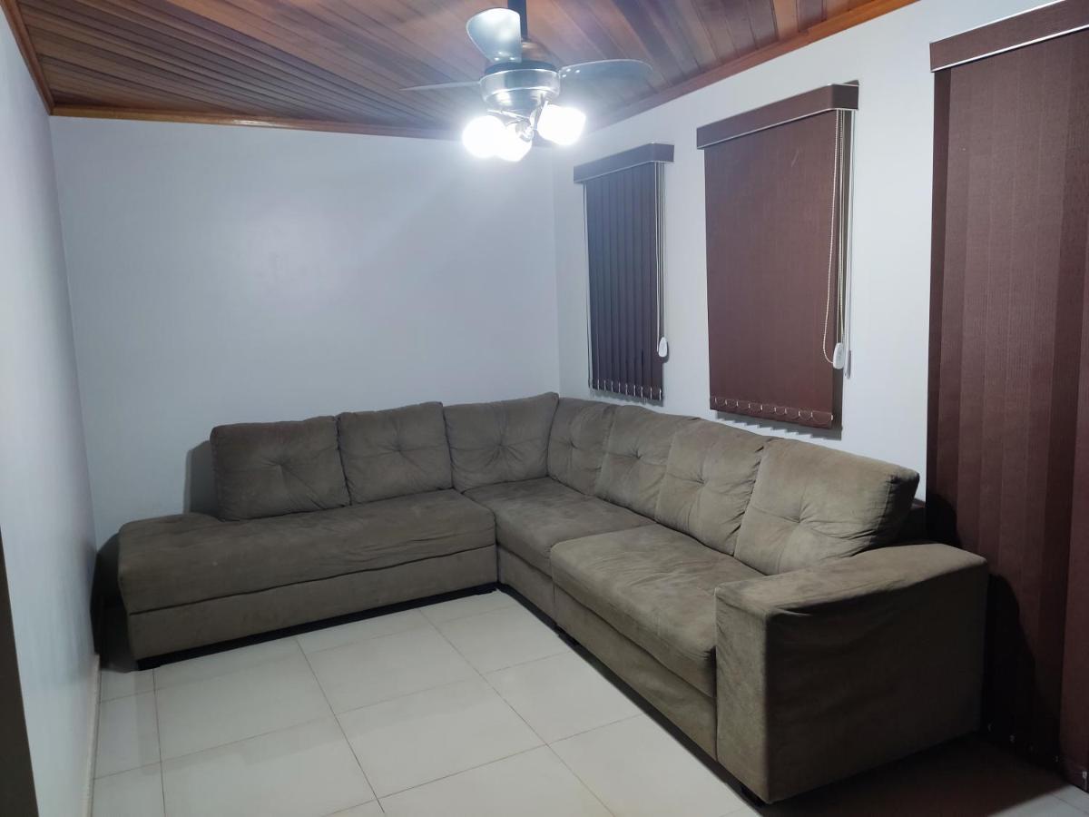 Casa Para Temporada 900 Metros Do Termas Dos Laranjais Villa Olímpia Exterior foto